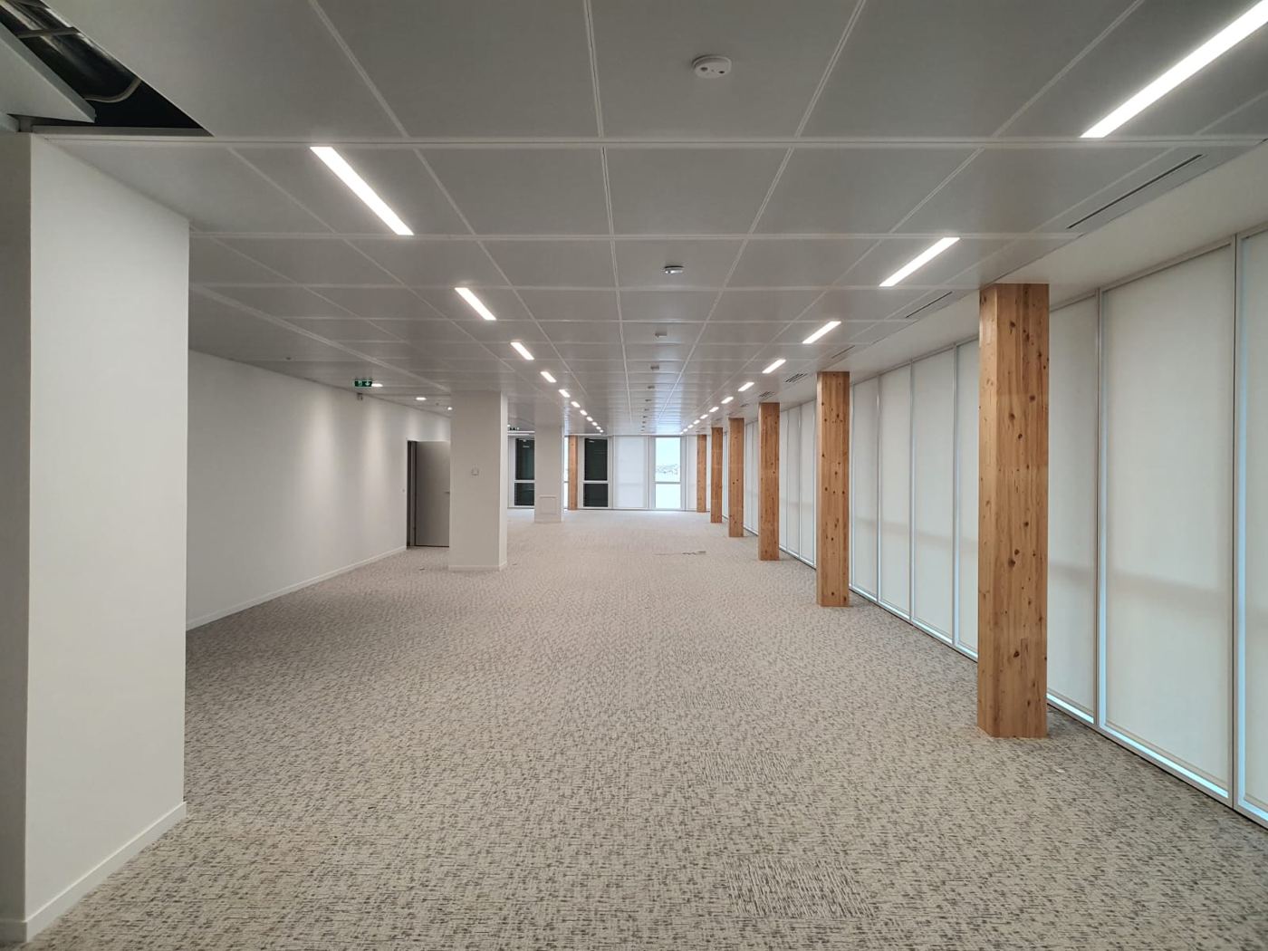 Workspace Zone — Second Fix — MM RENOV PARIS site photo